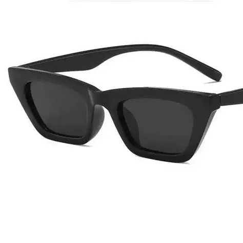 Kacamata Hitam Vintage Cat-Eye (Retro Style)